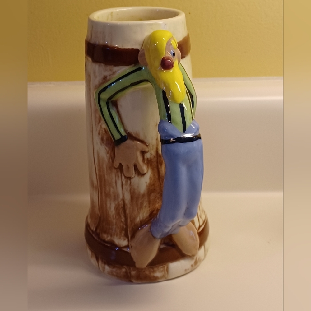 Vintage twin Winton mug